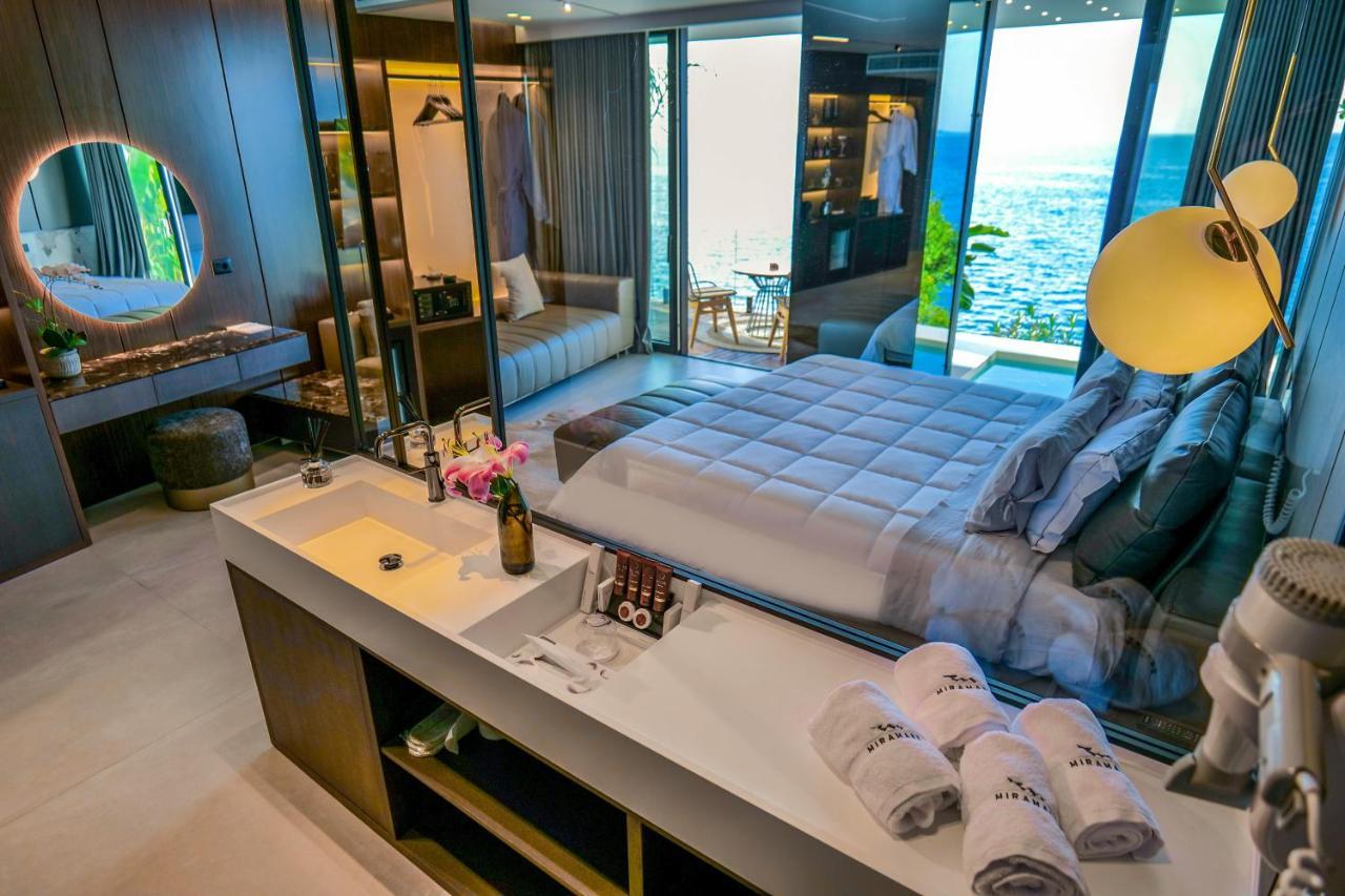 Hotel Miramare Vlorë Екстериор снимка