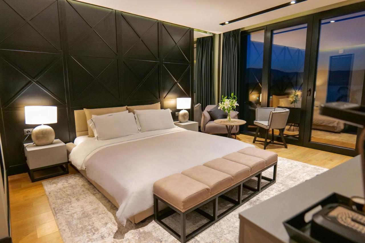 Hotel Miramare Vlorë Екстериор снимка