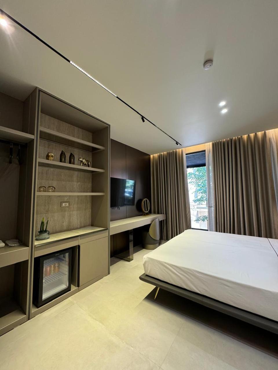 Hotel Miramare Vlorë Екстериор снимка