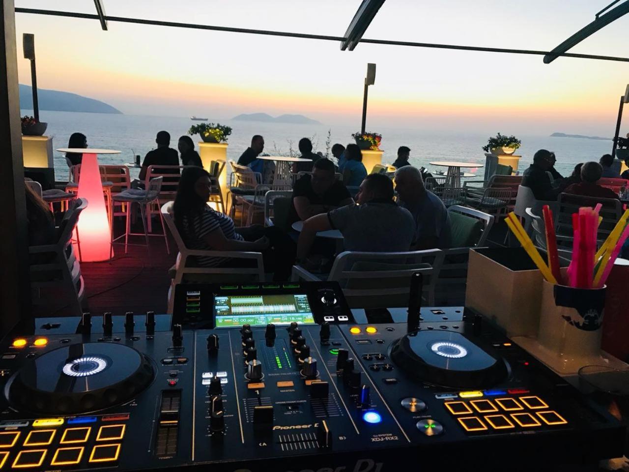 Hotel Miramare Vlorë Екстериор снимка